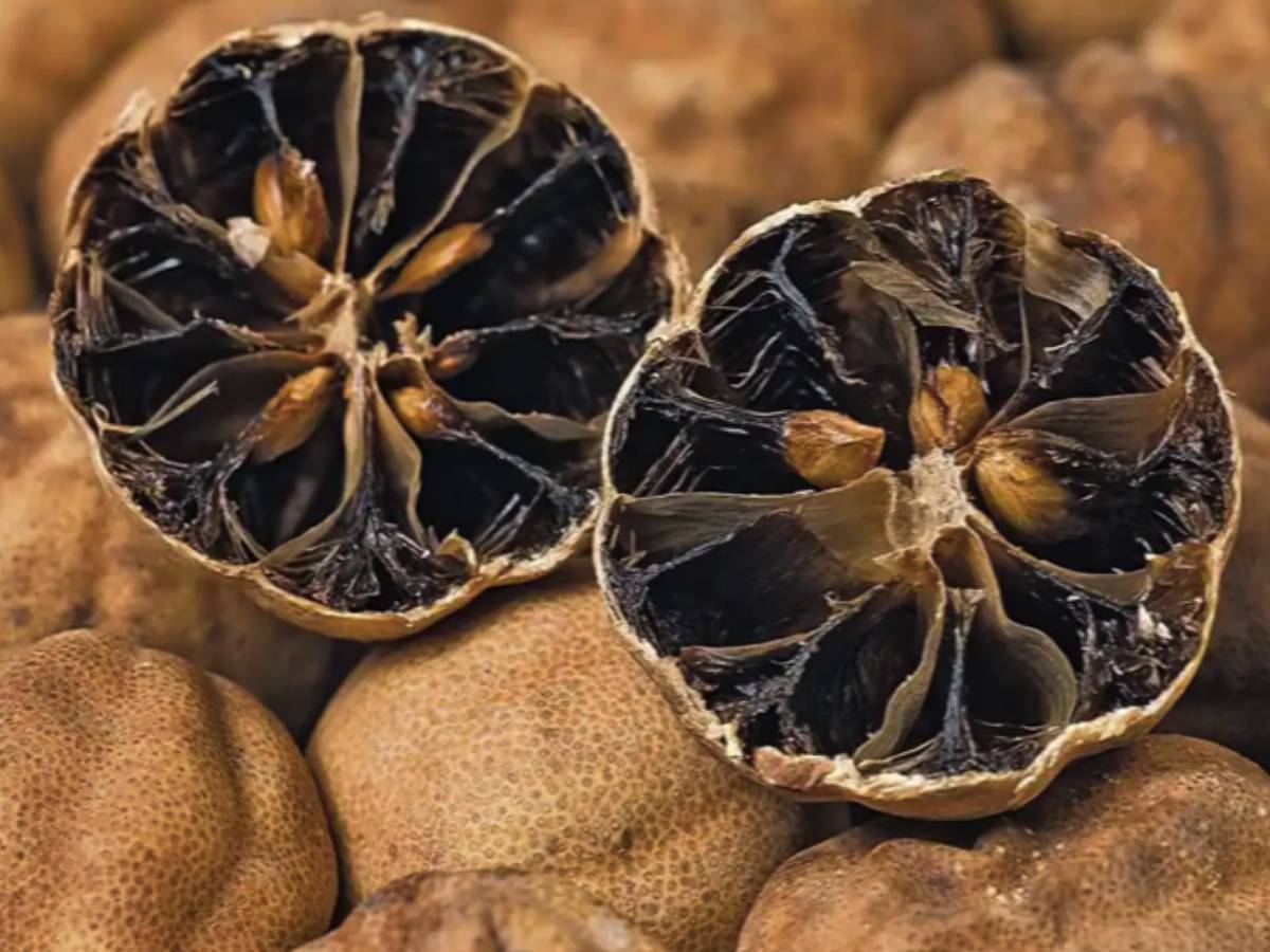 Dried Limes (Limoo Amani)