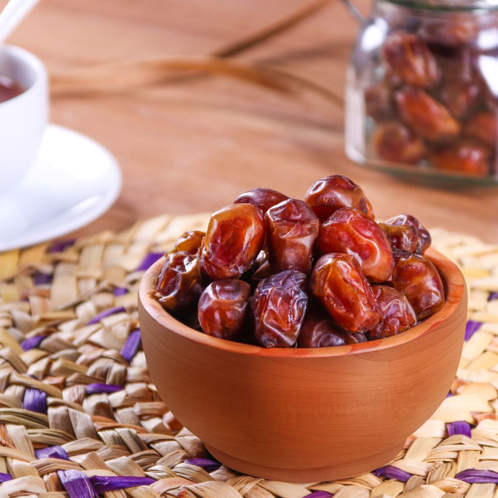 Khasoei Dates