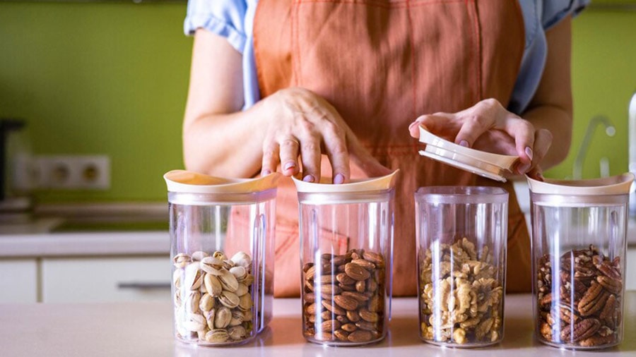 Proper Storage of Nuts and Dried Fruits