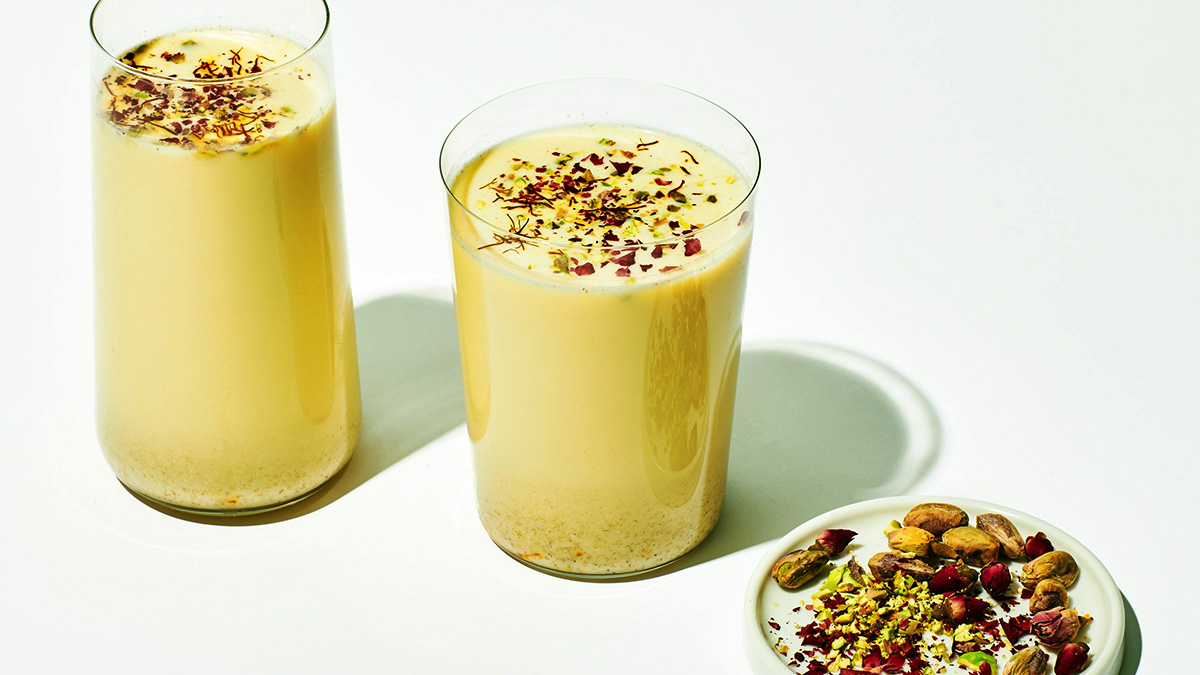 Saffron and Pistachio Smoothie